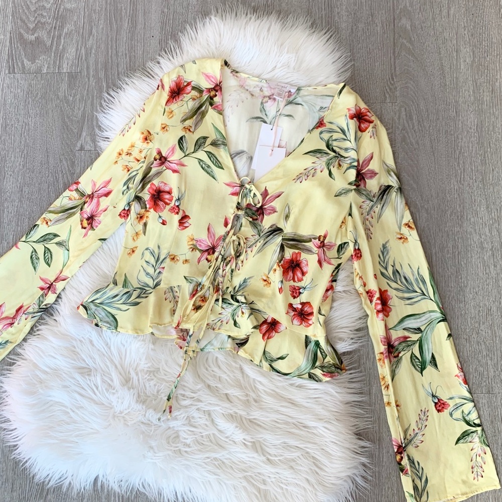 Scripted Floral Tie-Front Crop Peplum Blouse | M